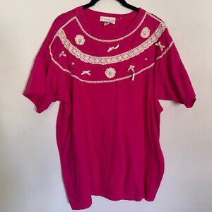 VTG 80s Roman Art Done By Hand Pink Bow Crochet T-Shirt One Size Fits All USA T5
